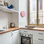 Quiet Retreat In Ancient Apartment