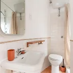 Quiet Retreat In Ancient * Rom